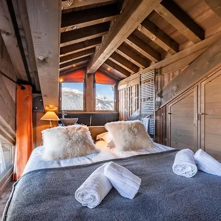 Tiama 1850 - By Emerald *