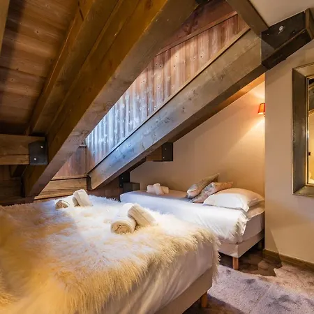 Tiama 1850 - By Emerald *